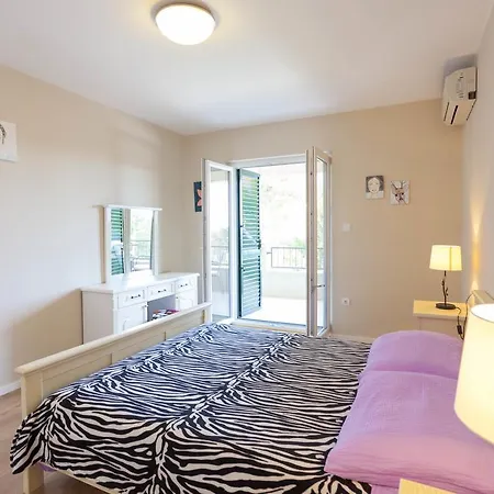 Meri - Puharic Gæstehus Makarska