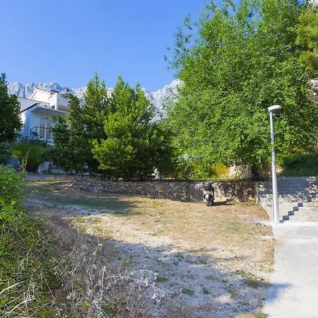 Meri - Puharic 3* Makarska