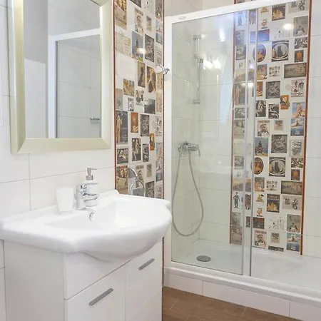 Meri - Puharic 3* Makarska